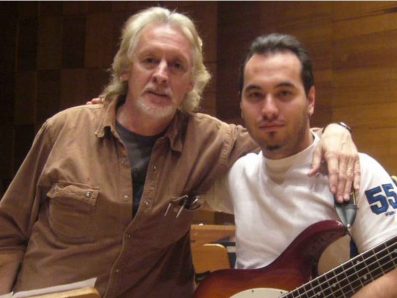 Nito Mestre junto a Marcos Rodríguez en la grabación del DVD Nito Sinfónico