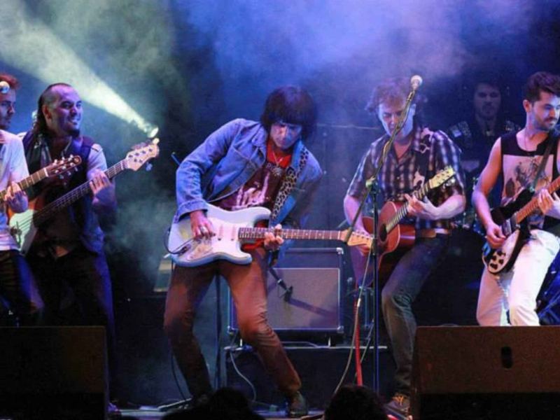 Roco en la presentación de su disco en Buenos Aires, con dirección musical de Marcos Rodríguez
